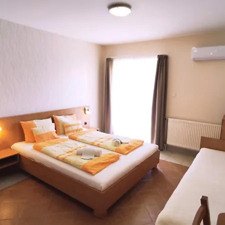 Green 3* Balatonfured