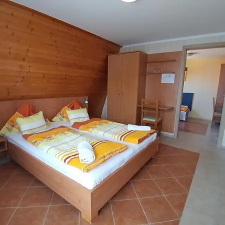 Green Vendégház 3*