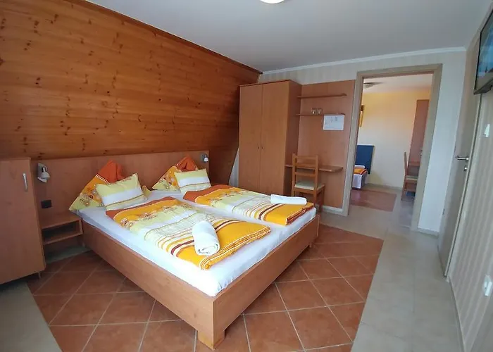 Green Гостевой дом 3*